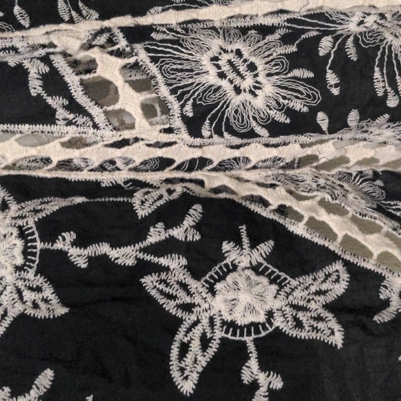 Ember Black and Tan Lace Bohemian Bolero - Picture 4 of 6